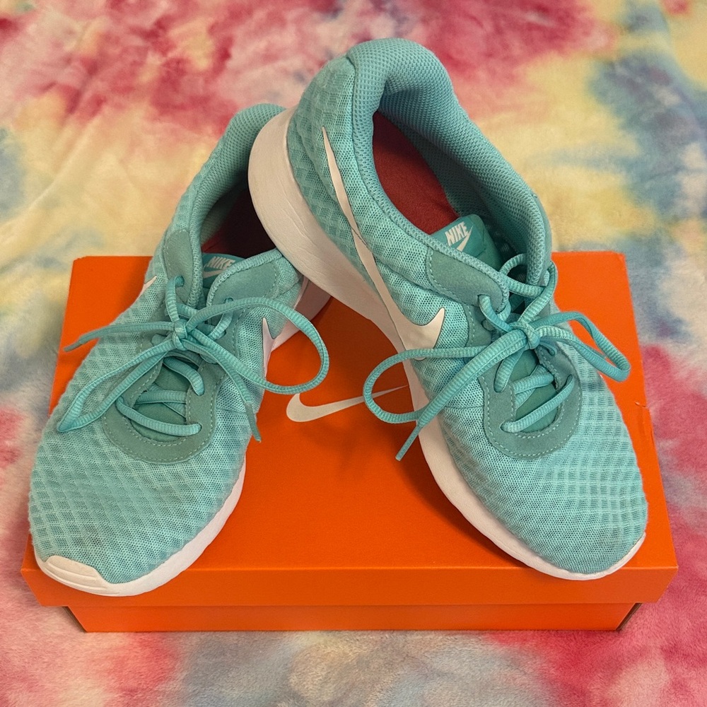 Nike Women's Teal Athletic Shoes